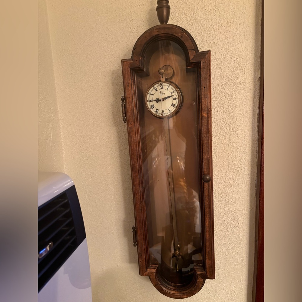 Anno 1750 antique wall clock